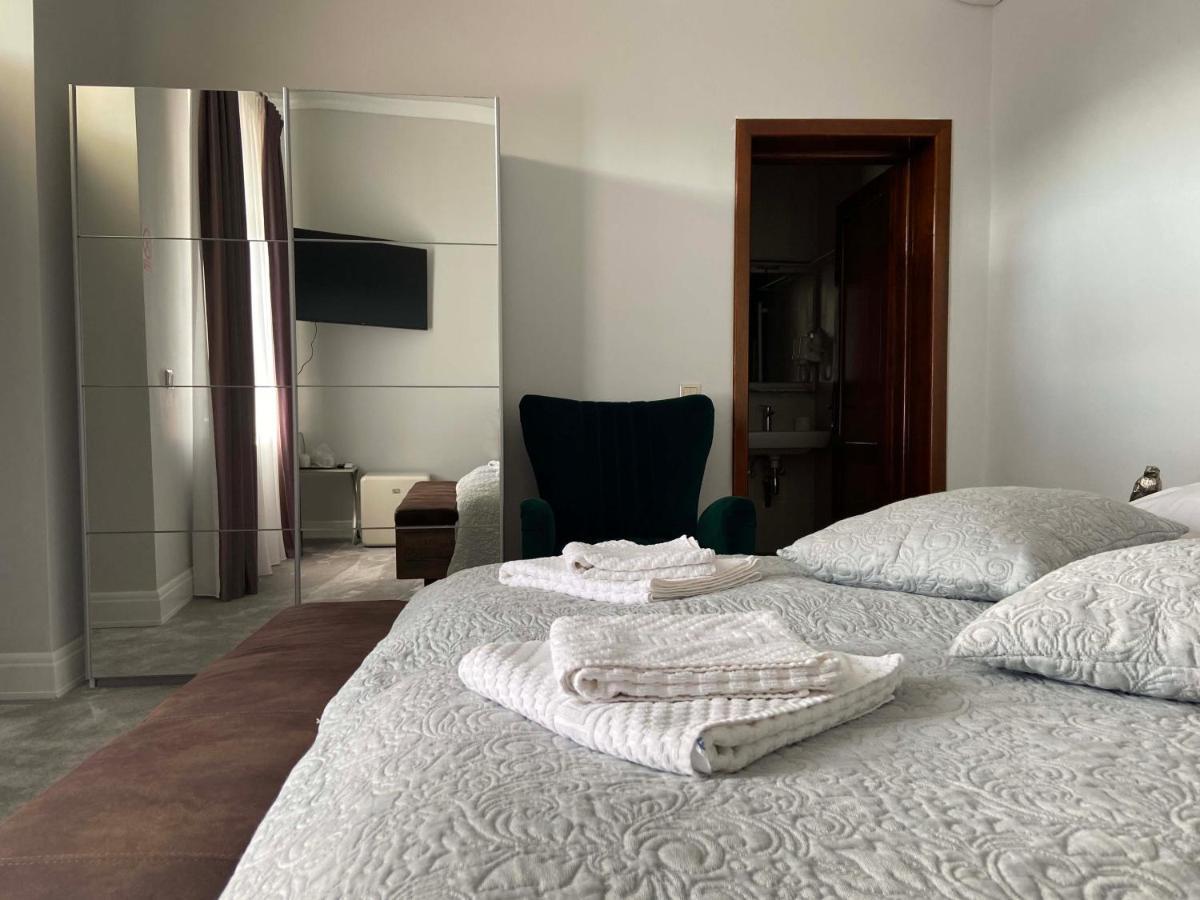 كيمبولونغ Maisonette Apartments المظهر الخارجي الصورة