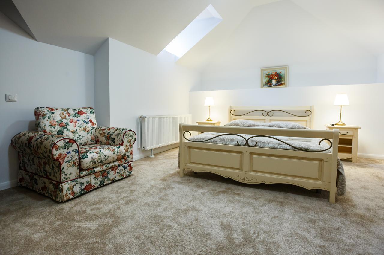 كيمبولونغ Maisonette Apartments المظهر الخارجي الصورة