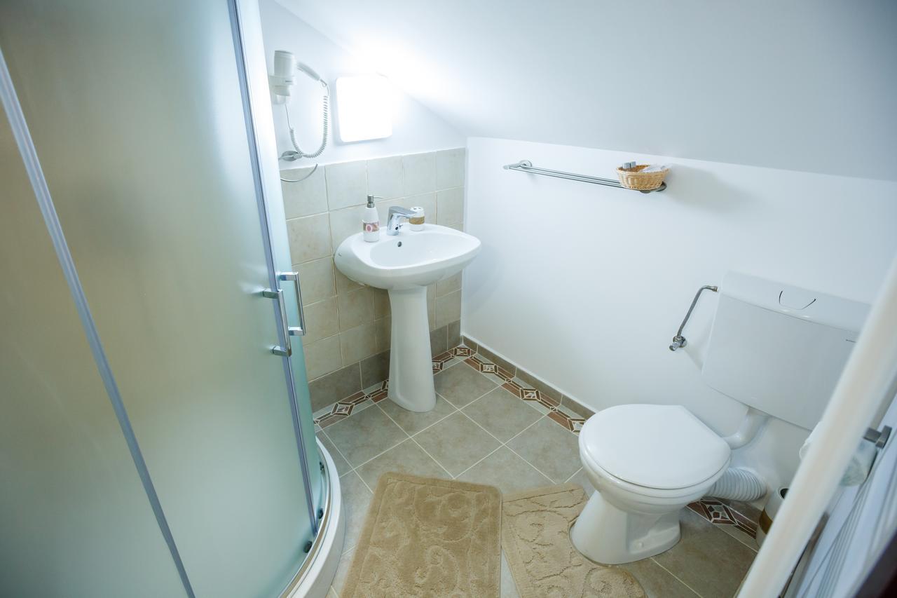 كيمبولونغ Maisonette Apartments المظهر الخارجي الصورة