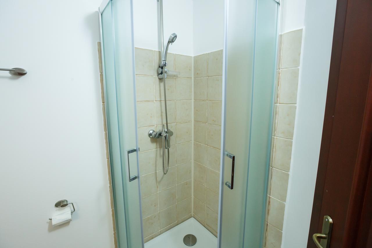 كيمبولونغ Maisonette Apartments المظهر الخارجي الصورة